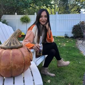 Meet your Posher, Belen